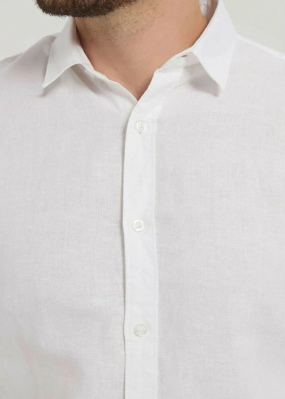 Chemise en lin blanche